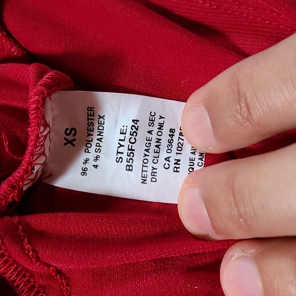 Femme red dress shirt. Sz xs - Picture 5 of 5